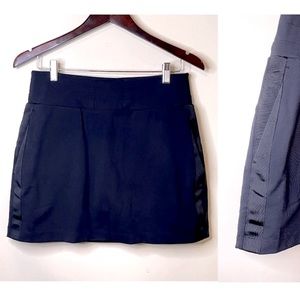 Athleta Skort Size Small Golf Tennis Outdoors Black Stretch Neutral Athleisure